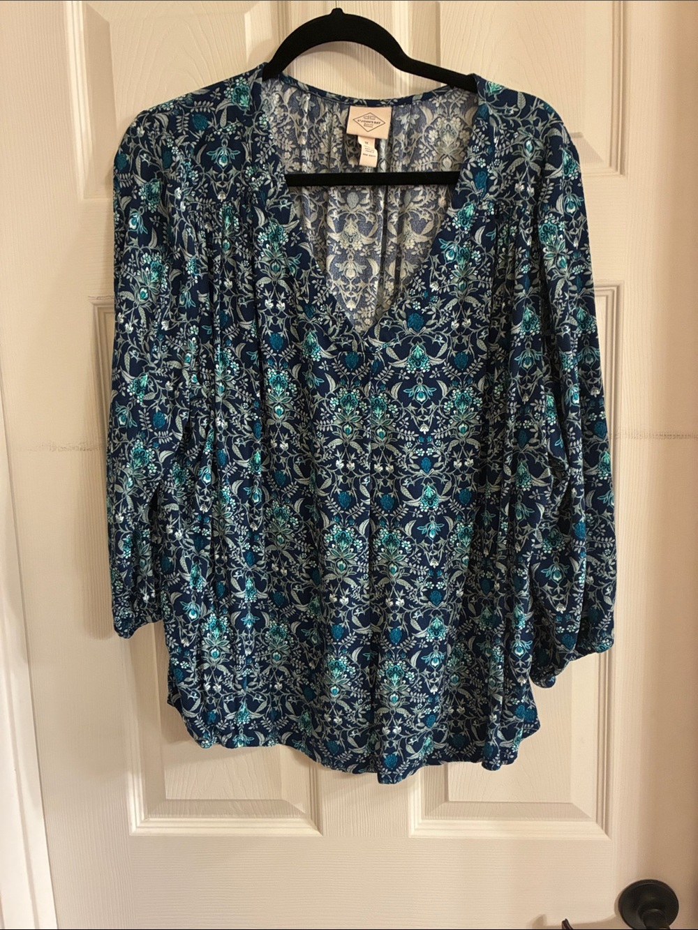 St. John's Bay Navy & Teal Floral V-Neck Blouse